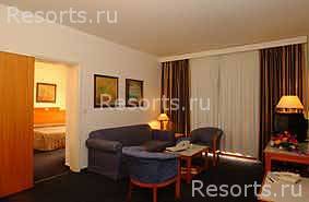 Aeneas Hotel 15